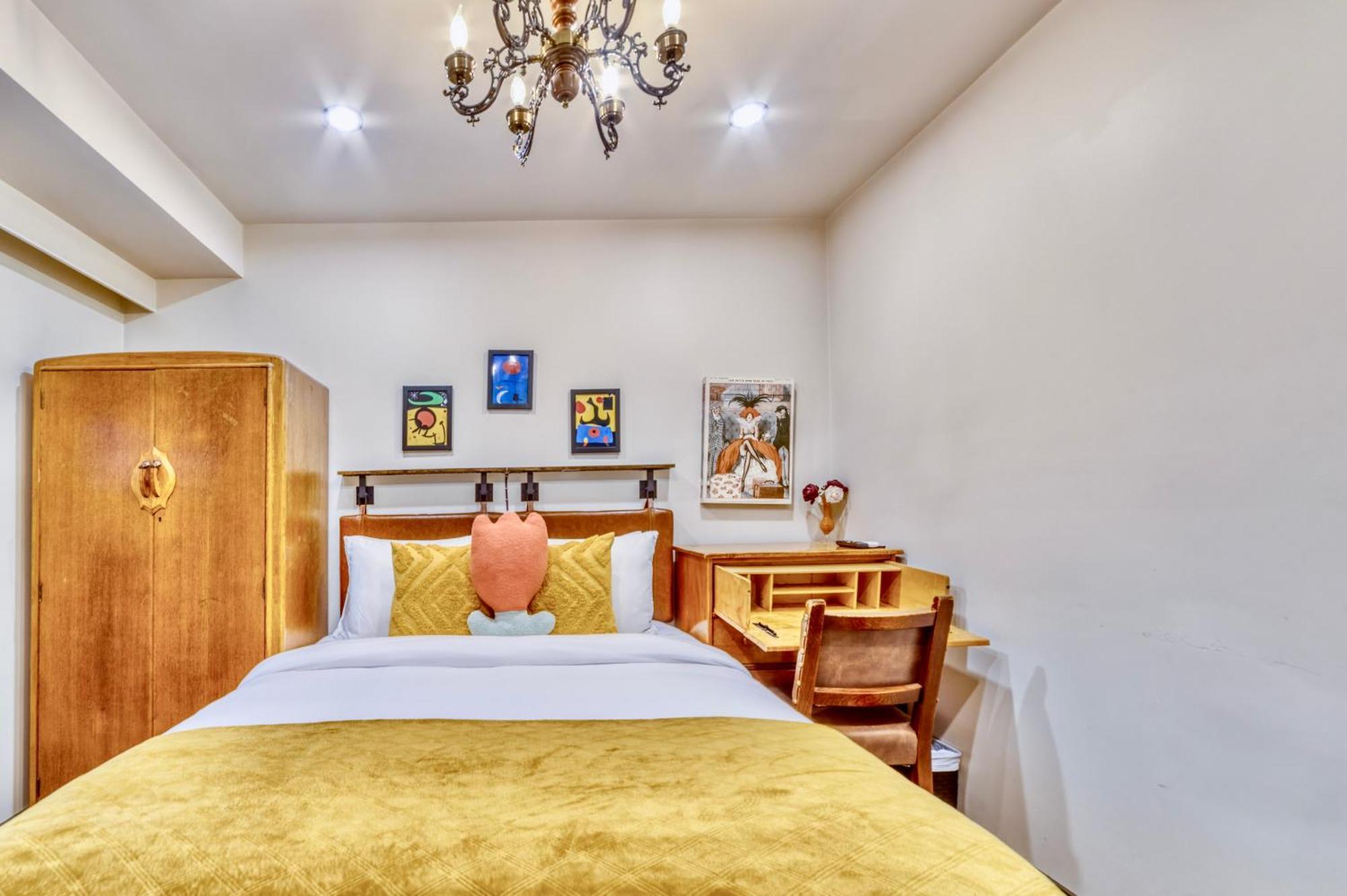 Neocolonial Nouveau Kensington Vacation Home Ванкувер Экстерьер фото