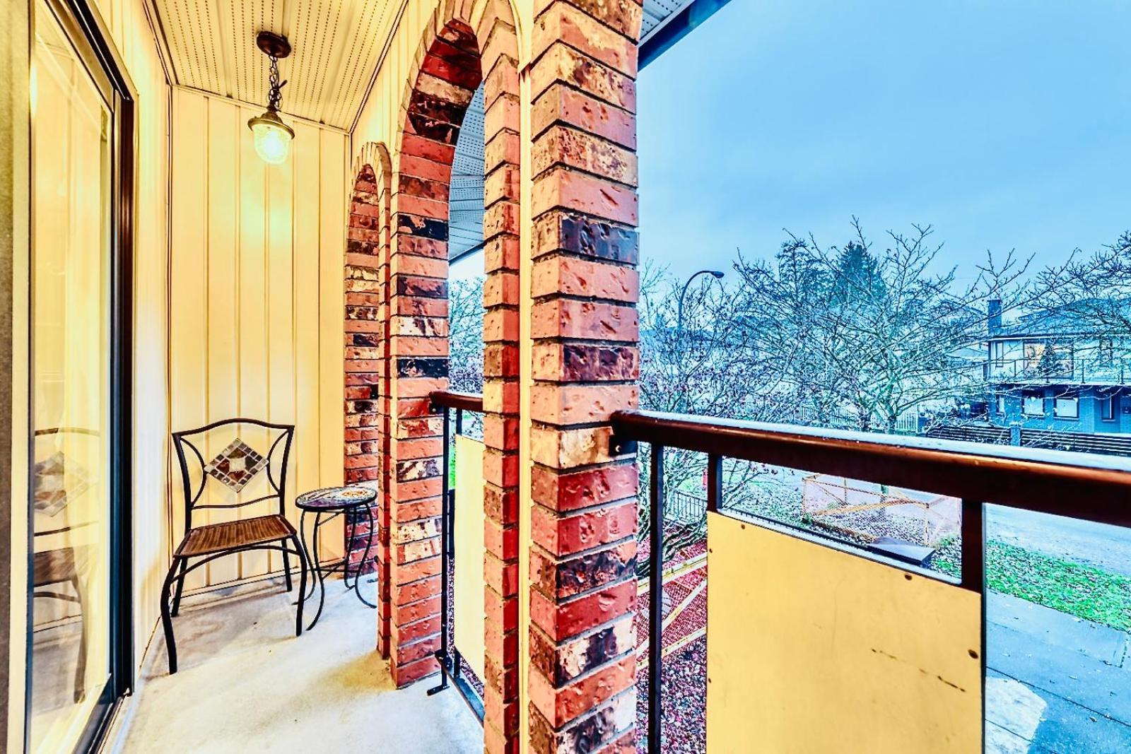 Neocolonial Nouveau Kensington Vacation Home Ванкувер Экстерьер фото