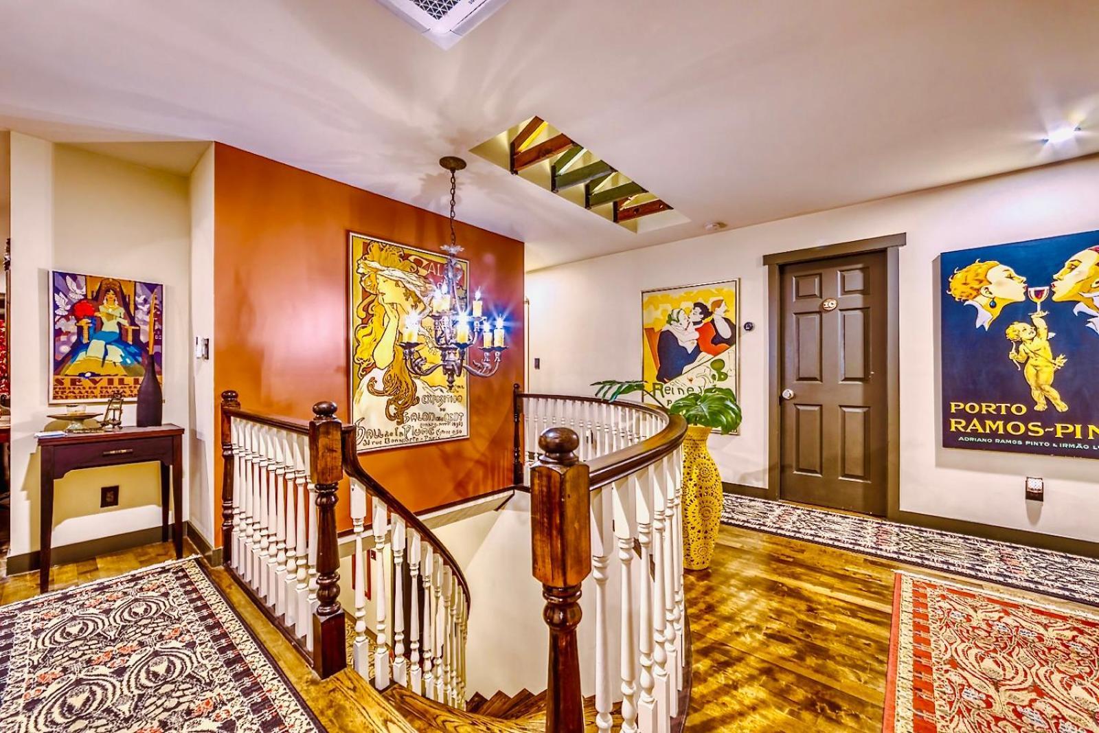 Neocolonial Nouveau Kensington Vacation Home Ванкувер Экстерьер фото